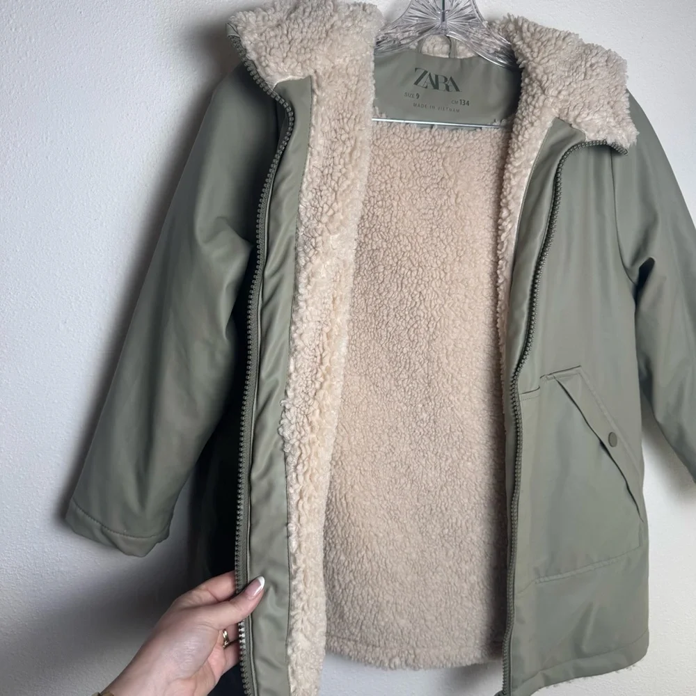 Zara‎ Girls green warm Winter Cream Sherpa lined hood Jacket